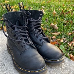 USED BLACK DR. Martens